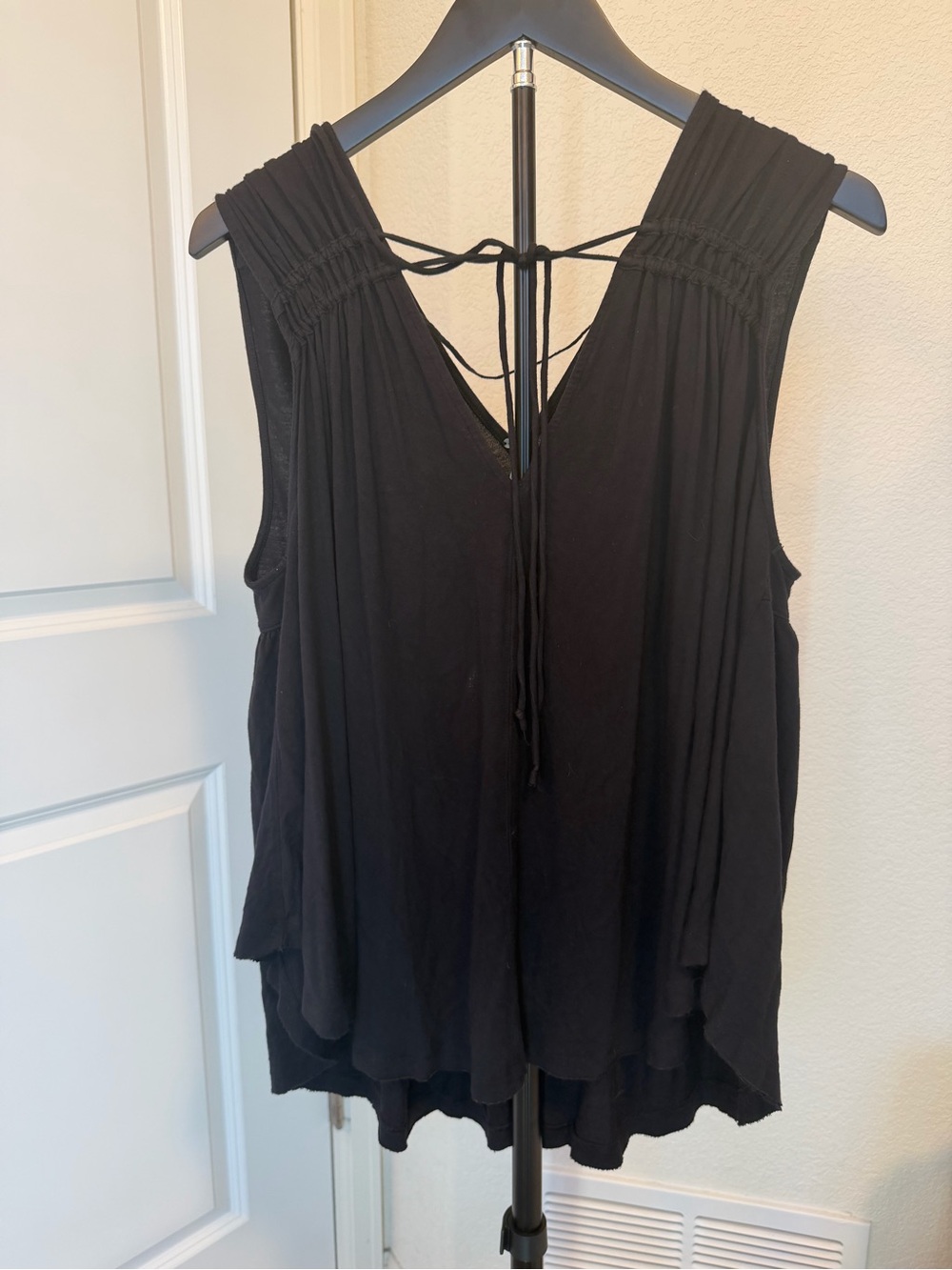 Free People Black Sleeveless Tunic Top Boho Flowy V-Neck Small
